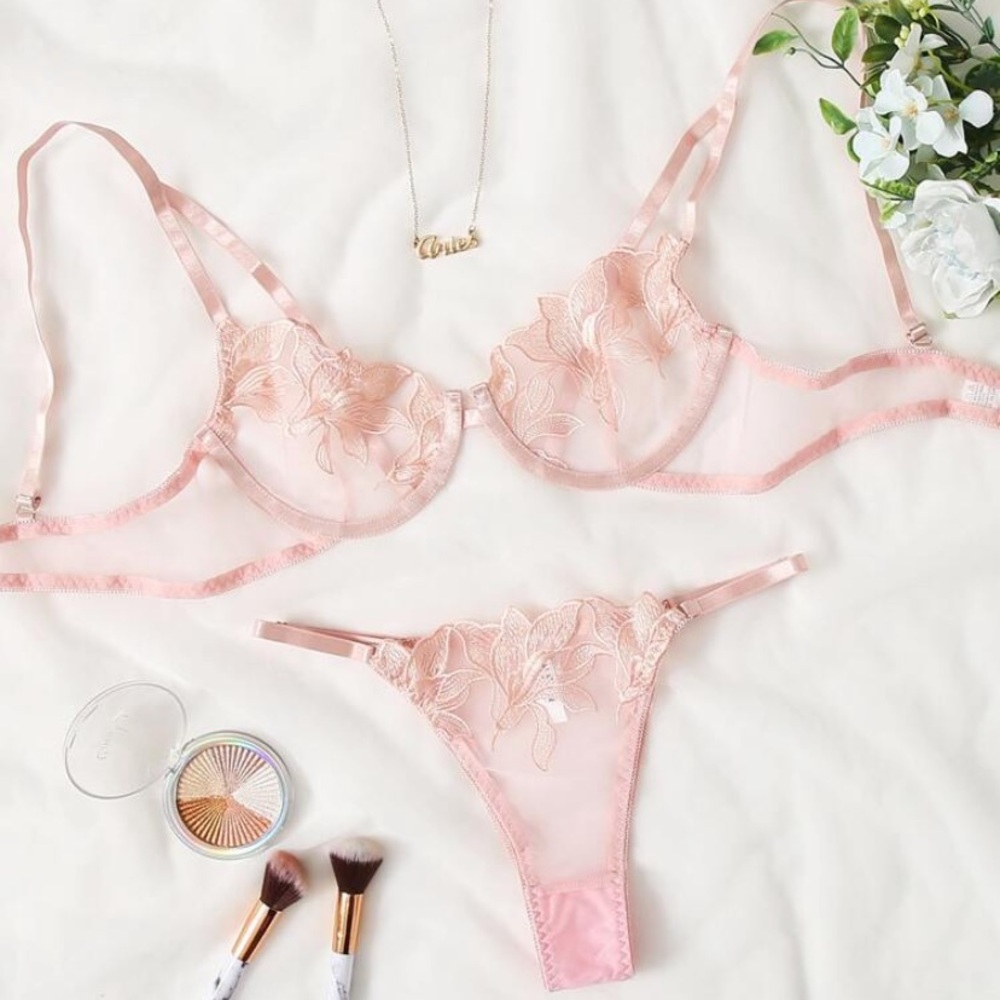🌹 Lily 🌹 Embroidered Unlined Bra Panty Set 🌹